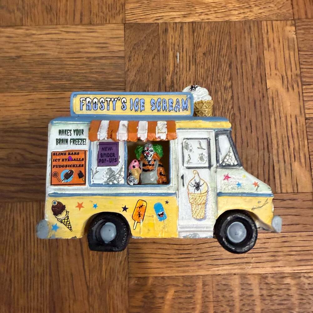 Lemax Spooky Town Frosty's Ice Scream Truck Halloween Village Figurine